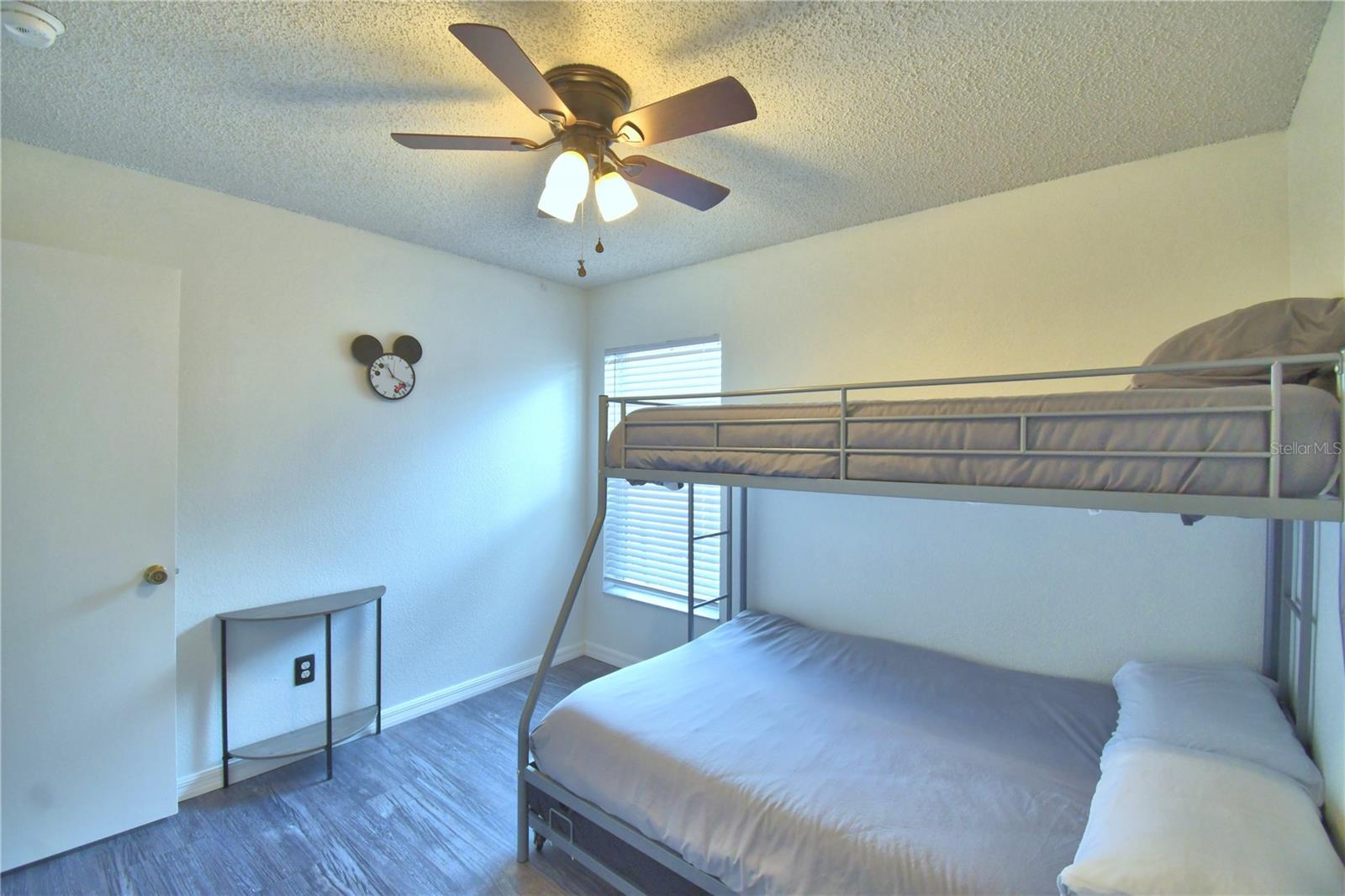 Image 33 of 65 For 2935 Dickens Circle