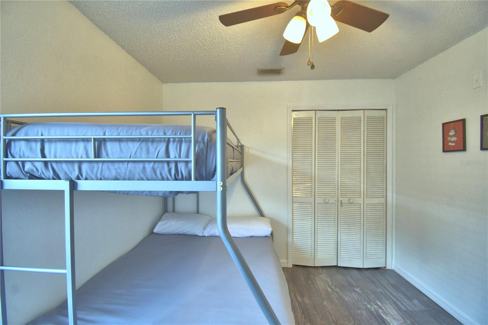 Image 34 of 65 For 2935 Dickens Circle