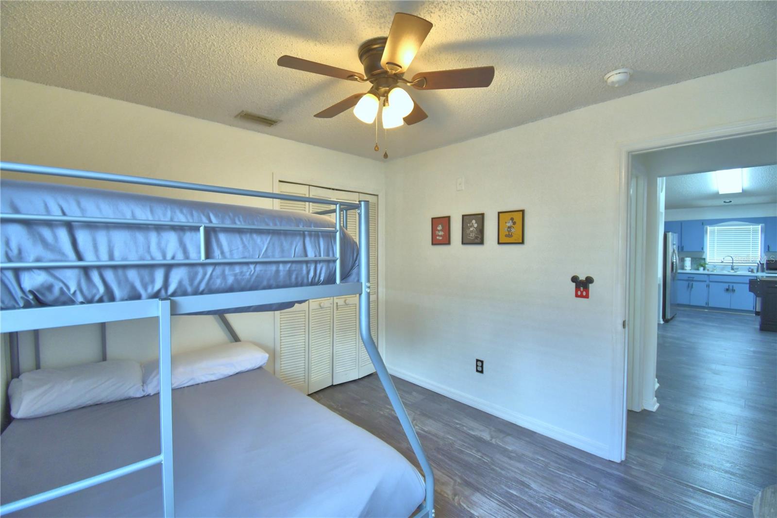 Image 35 of 65 For 2935 Dickens Circle