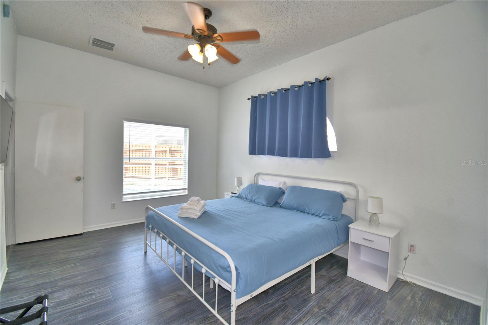 Image 39 of 65 For 2935 Dickens Circle