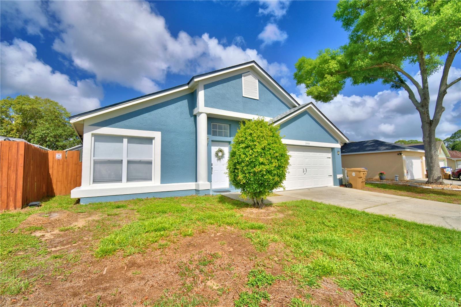 Image 4 of 65 For 2935 Dickens Circle