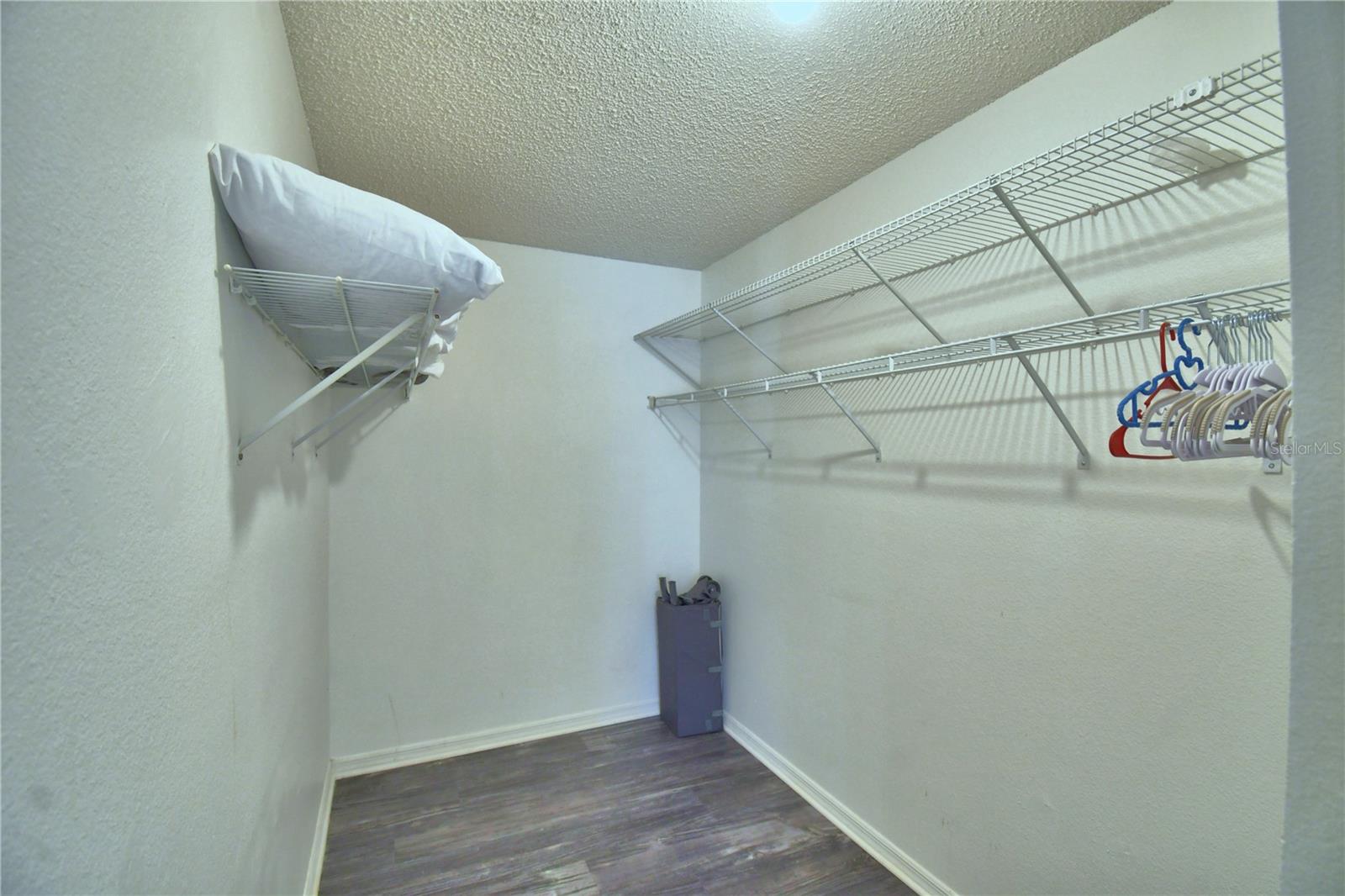 Image 41 of 65 For 2935 Dickens Circle