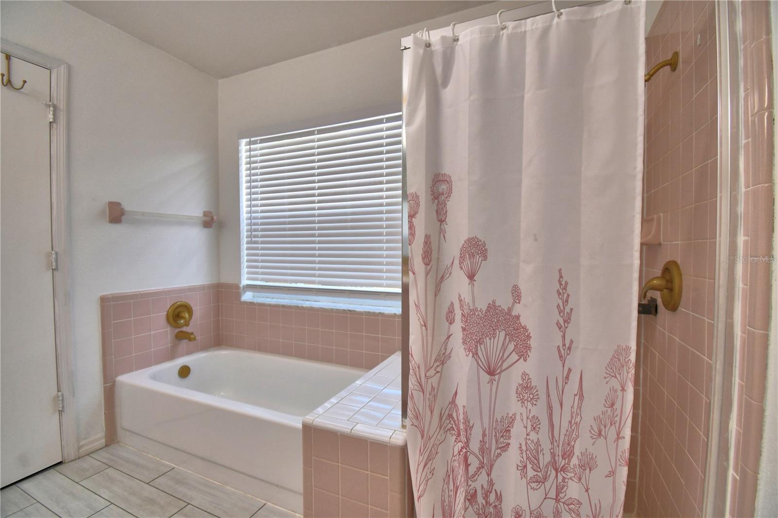 Image 45 of 65 For 2935 Dickens Circle