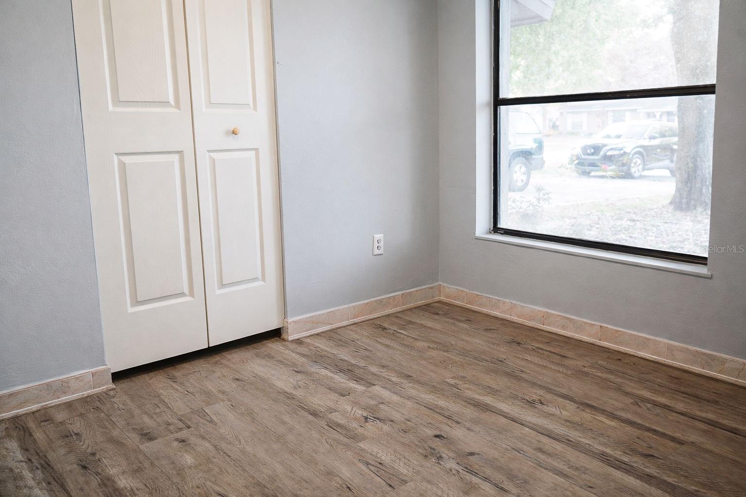 Listing photo id 8 for 473 Wurst Rd