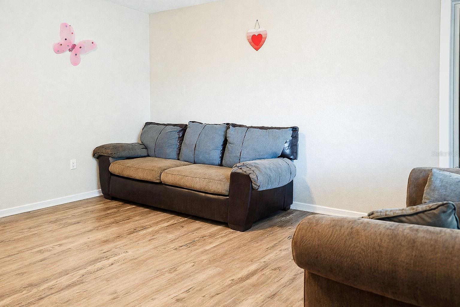 Listing photo id 1 for 473 Wurst Rd