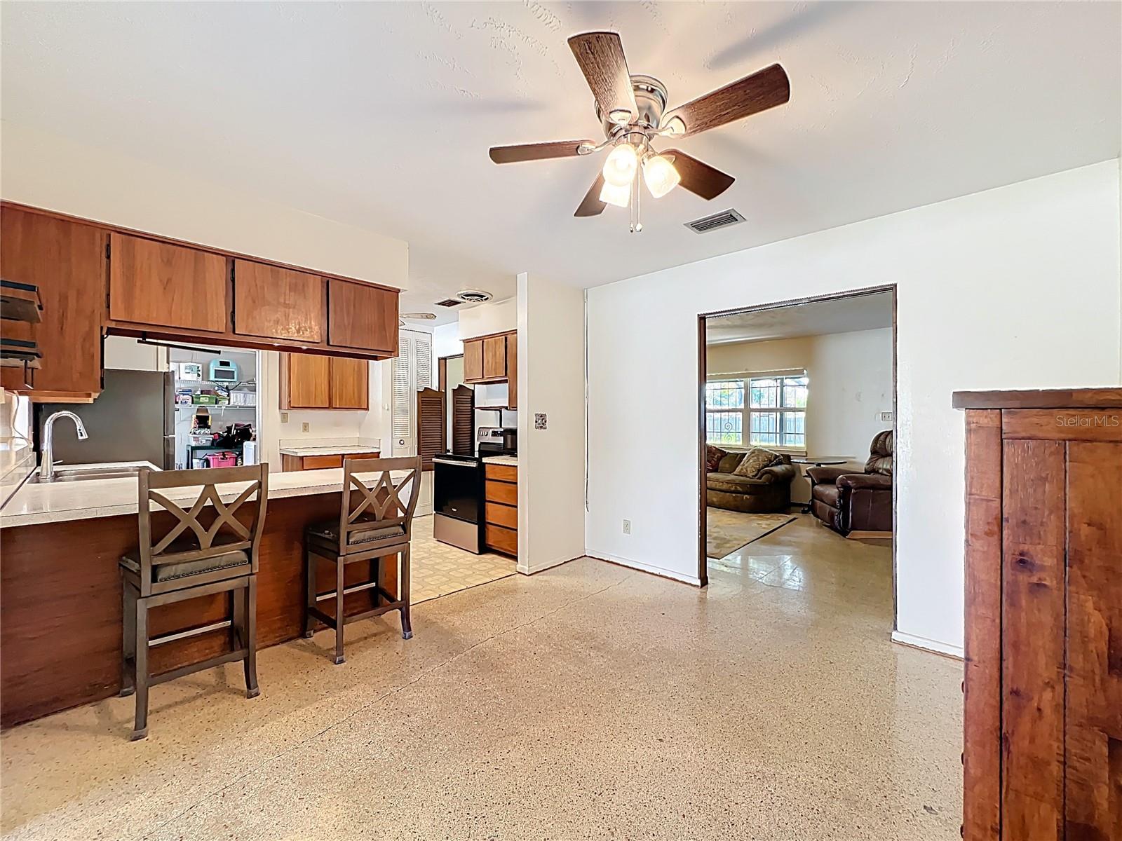 Image 19 of 71 For 395 Tangelo Drive