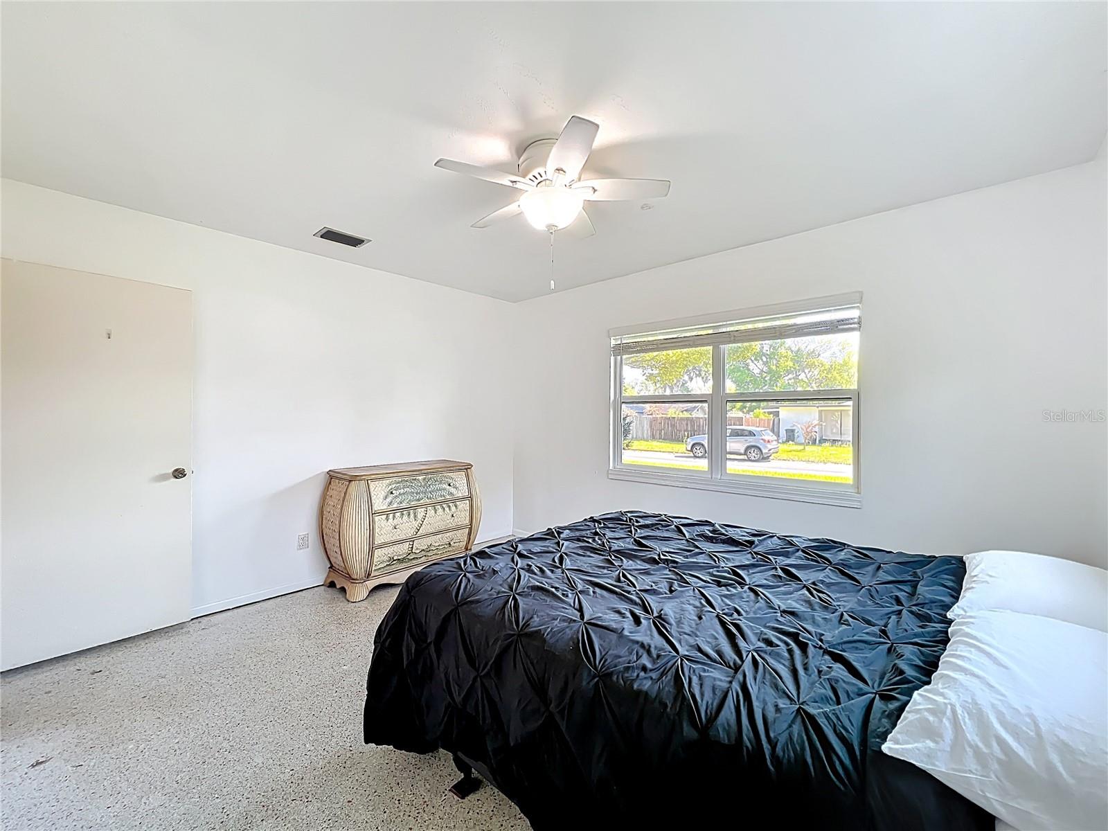 Image 44 of 71 For 395 Tangelo Drive