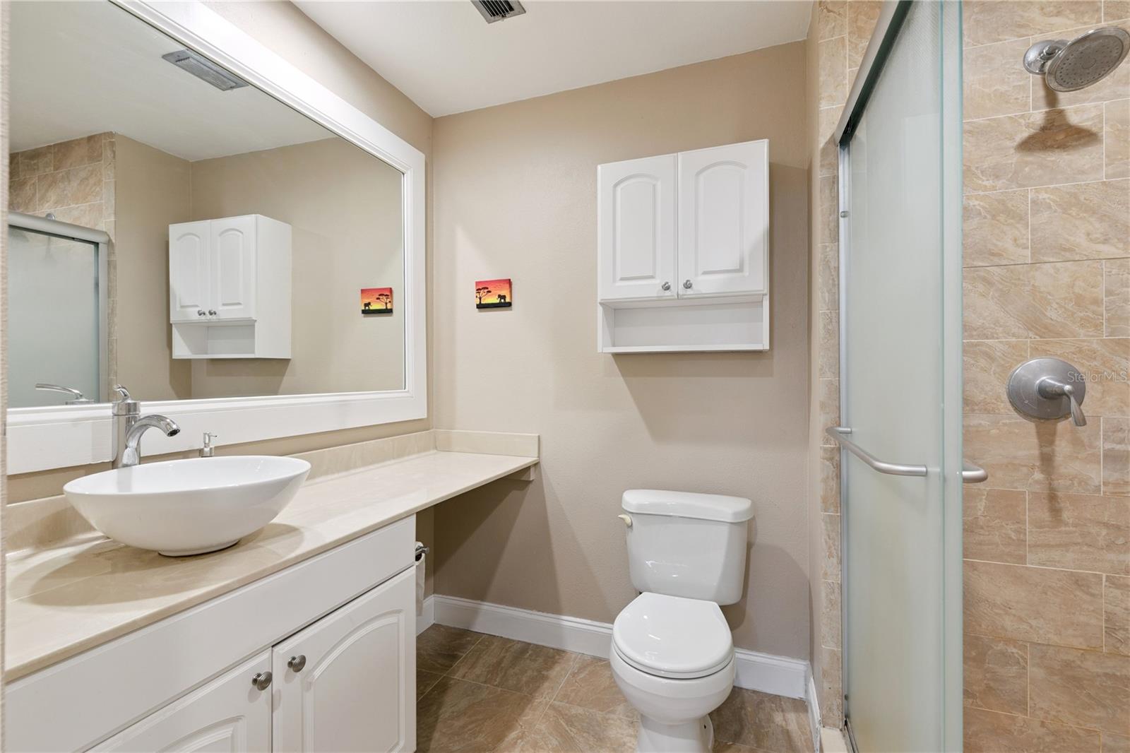 Image 15 of 44 For 5321 Indian Creek Drive D