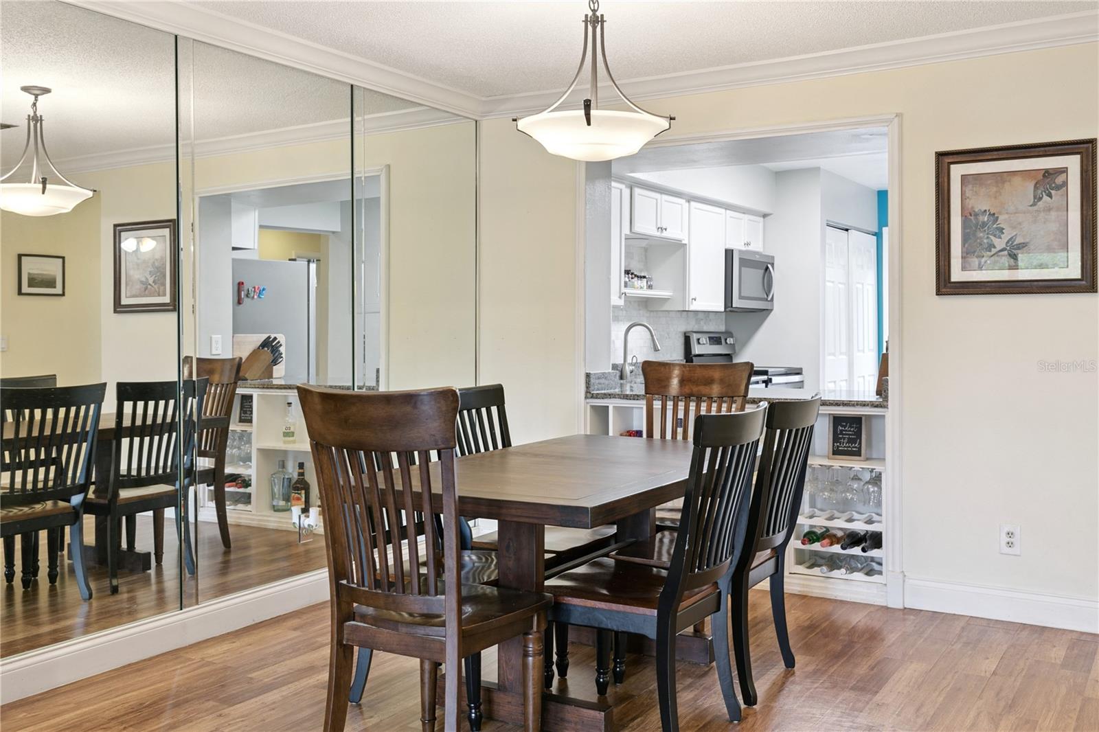 Image 18 of 44 For 5321 Indian Creek Drive D