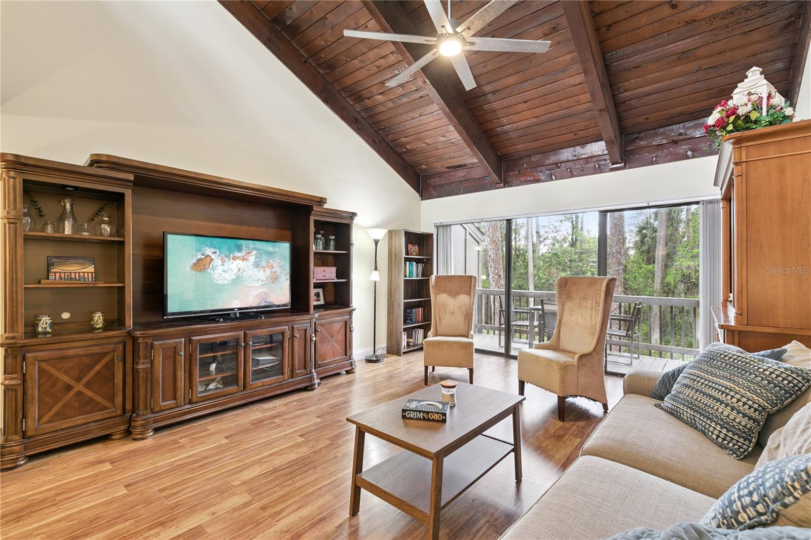 Image 23 of 44 For 5321 Indian Creek Drive D