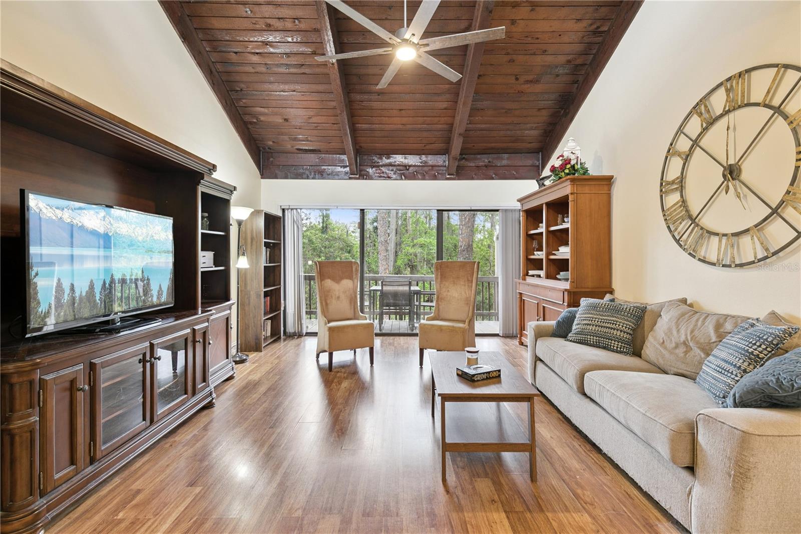 Image 25 of 44 For 5321 Indian Creek Drive D