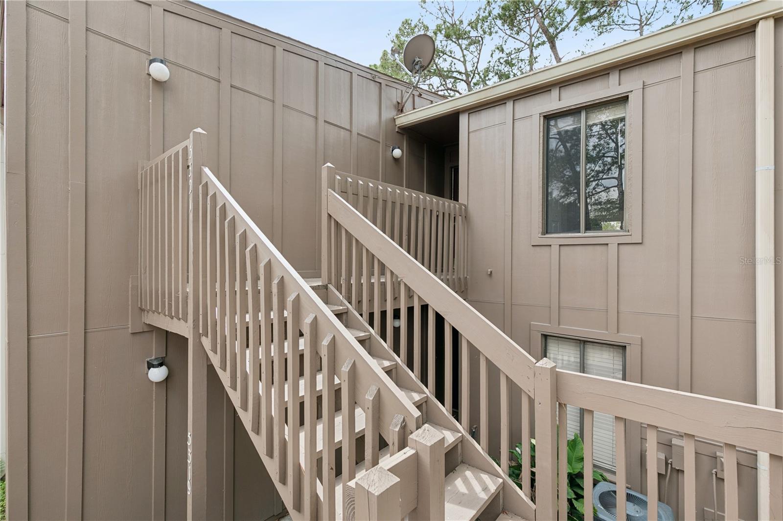 Image 31 of 44 For 5321 Indian Creek Drive D