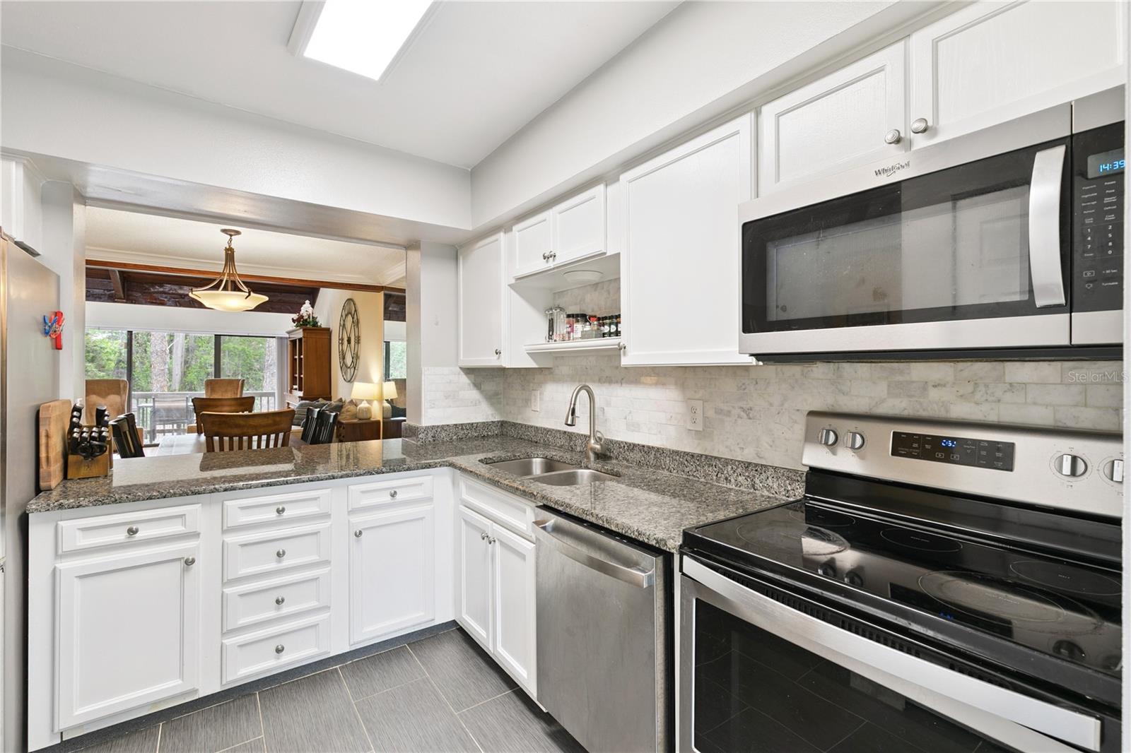 Image 5 of 44 For 5321 Indian Creek Drive D