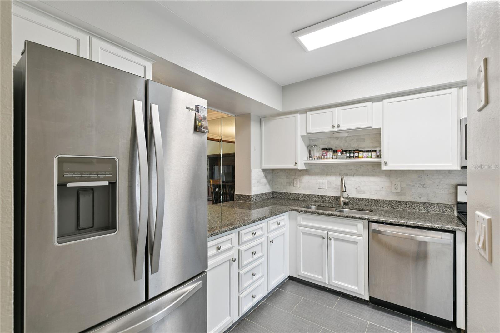 Image 8 of 44 For 5321 Indian Creek Drive D