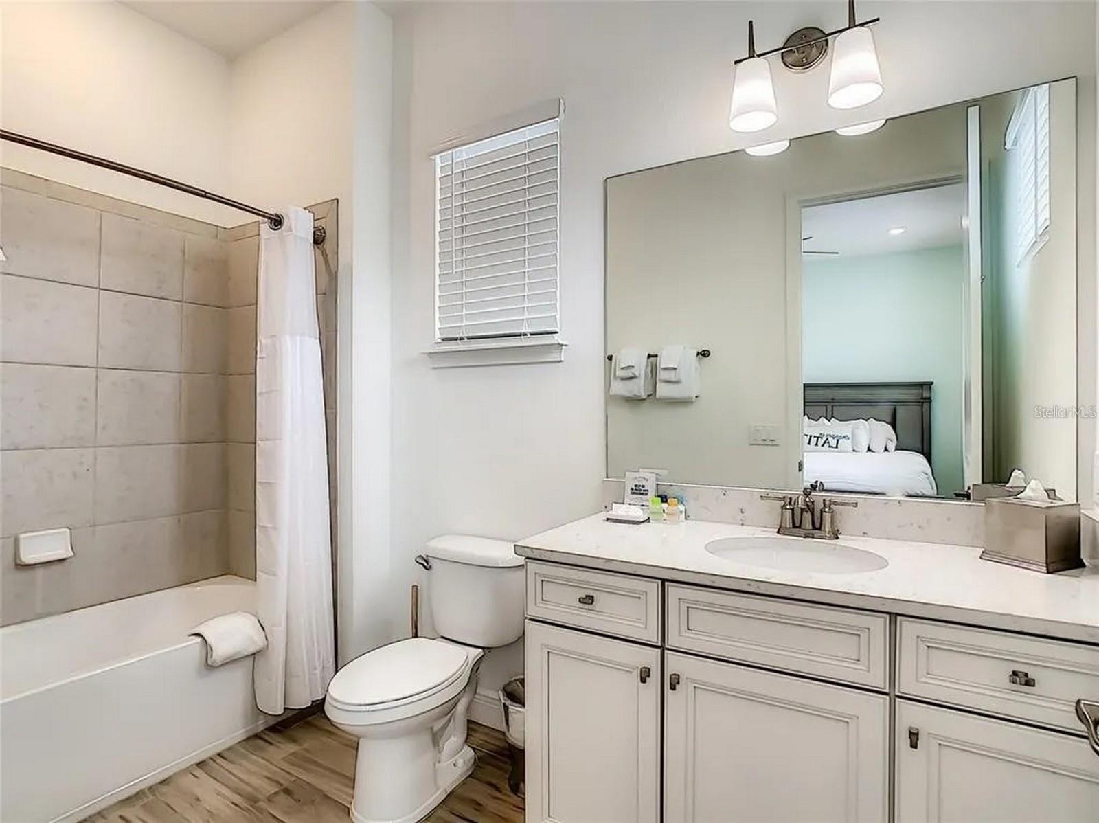 Image 17 of 62 For 8037 Lost Shaker Lane