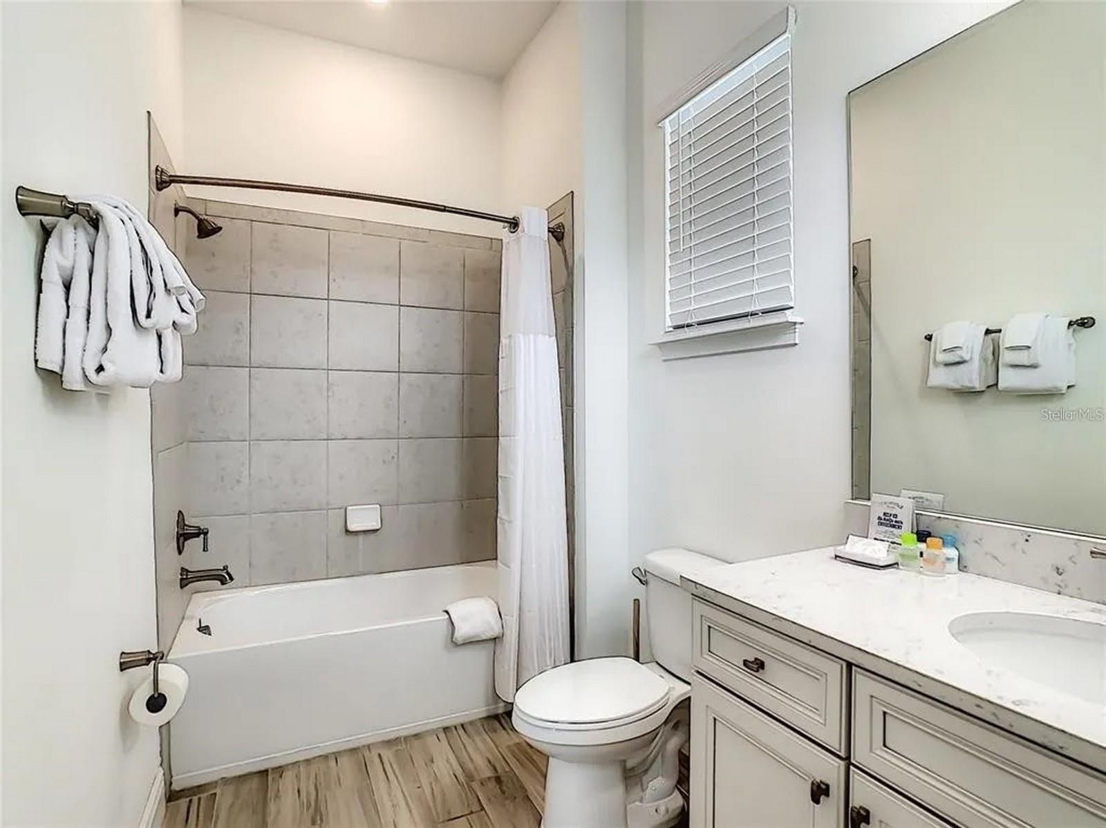 Image 22 of 62 For 8037 Lost Shaker Lane