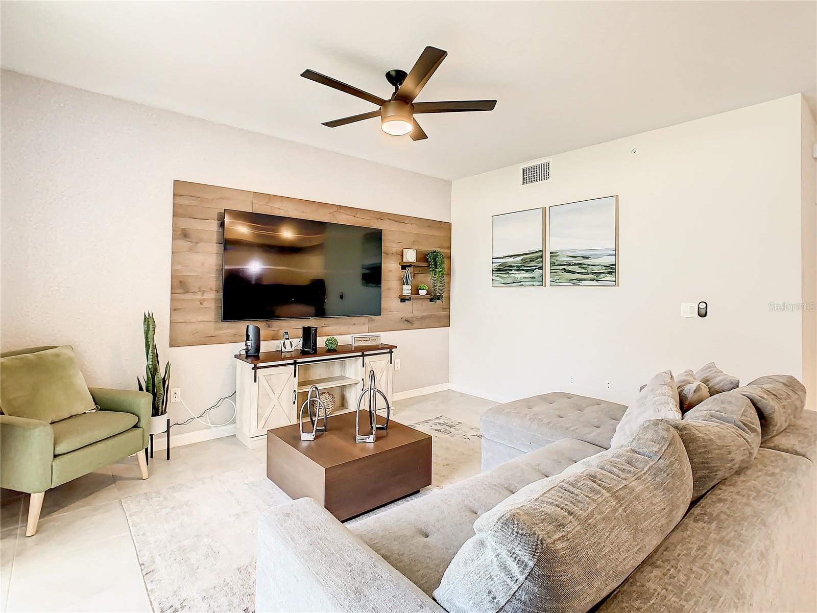 Image 19 of 51 For 4741 Clock Tower Drive 107