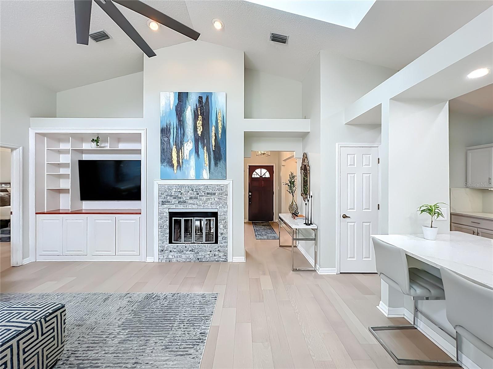 Image 24 of 70 For 200 Colonial Lane