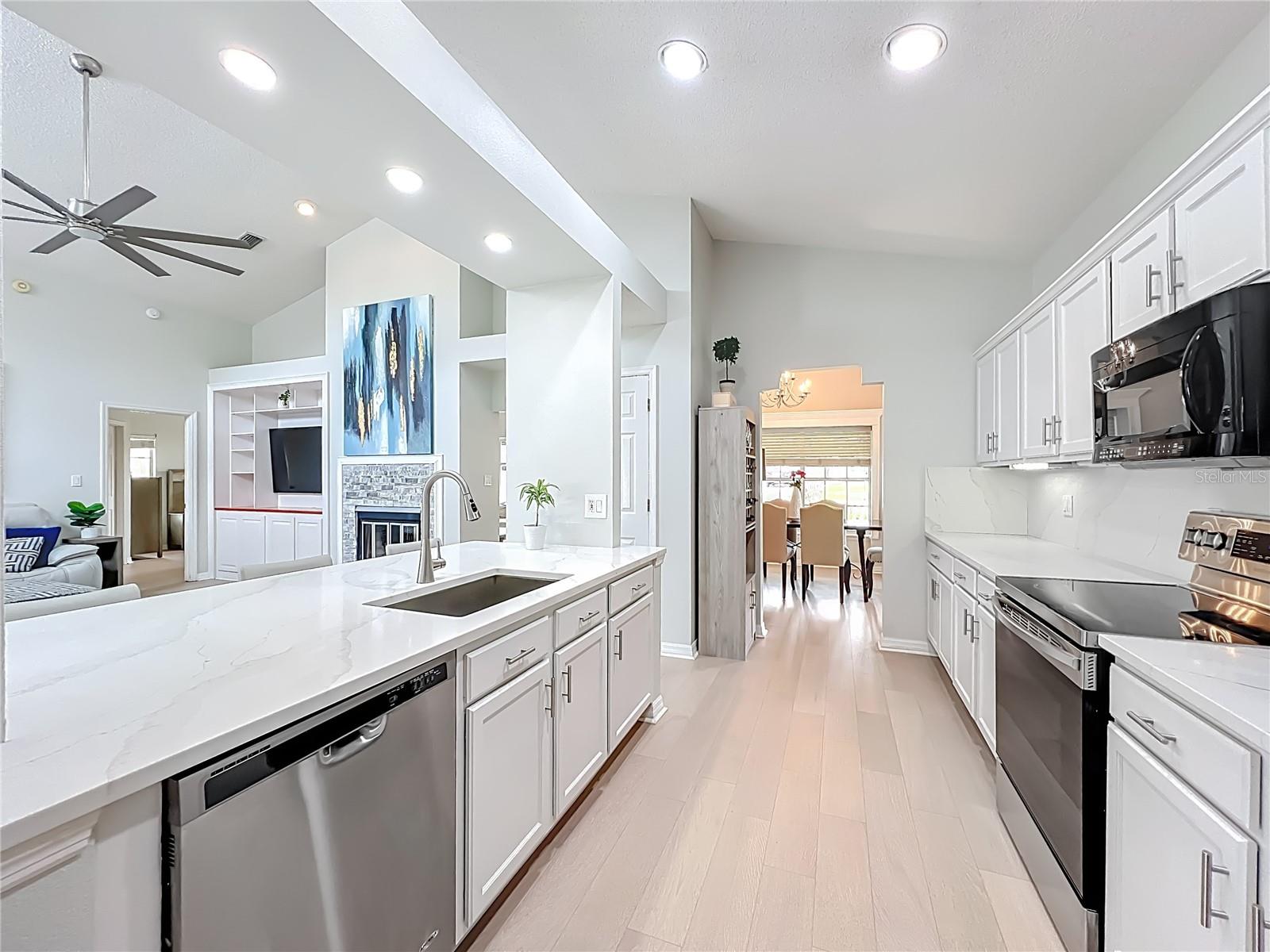 Image 32 of 70 For 200 Colonial Lane