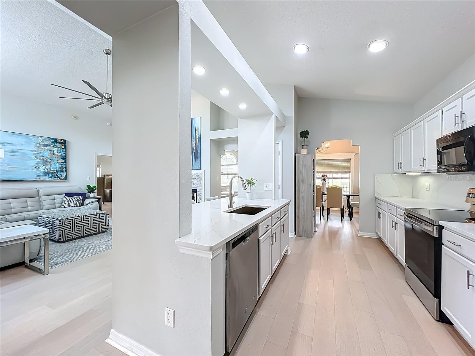 Image 33 of 70 For 200 Colonial Lane