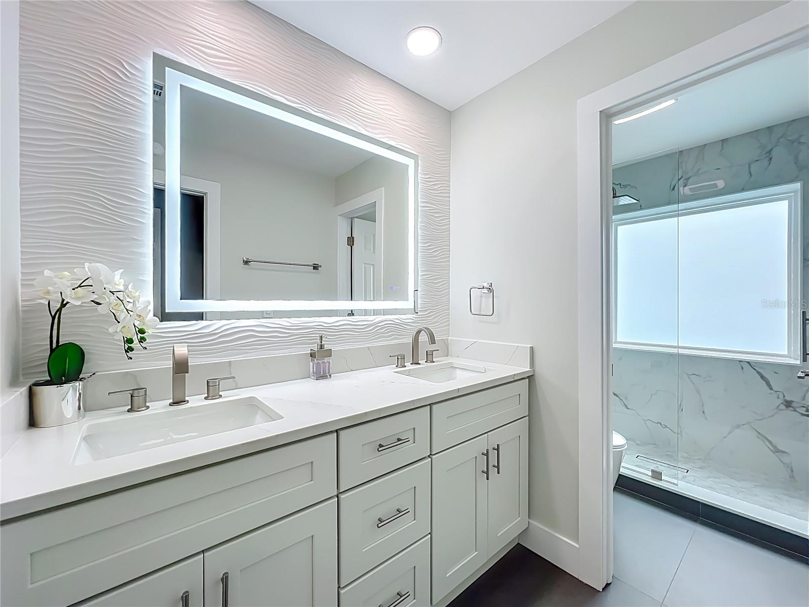 Image 42 of 70 For 200 Colonial Lane