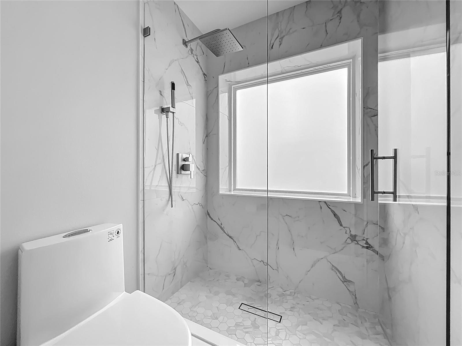 Image 43 of 70 For 200 Colonial Lane