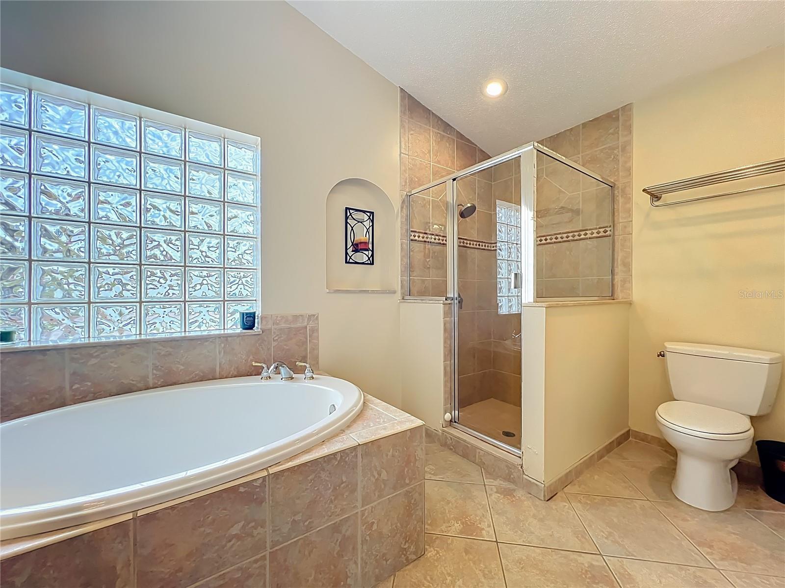 Image 52 of 70 For 200 Colonial Lane