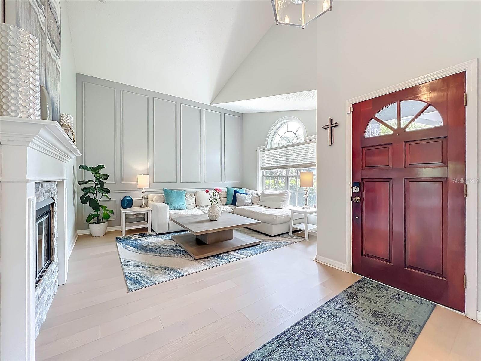 Image 9 of 70 For 200 Colonial Lane