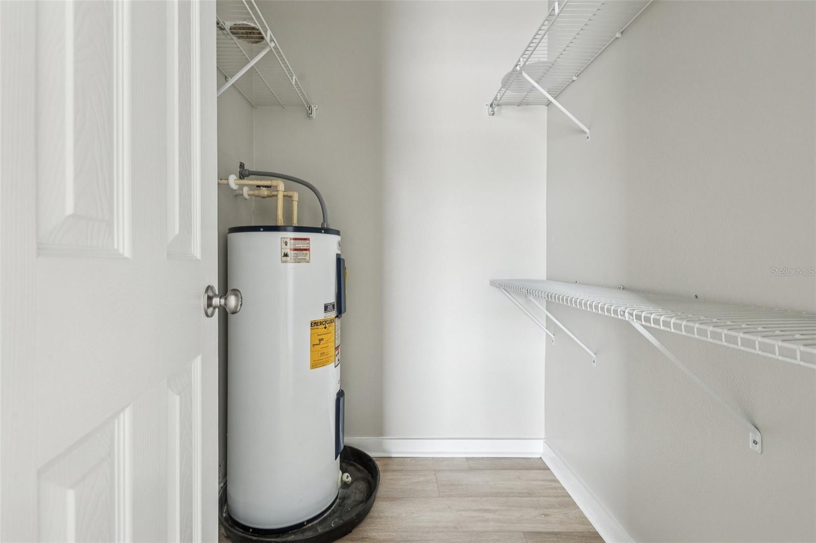 Image 10 of 17 For 801 Montrose Street C