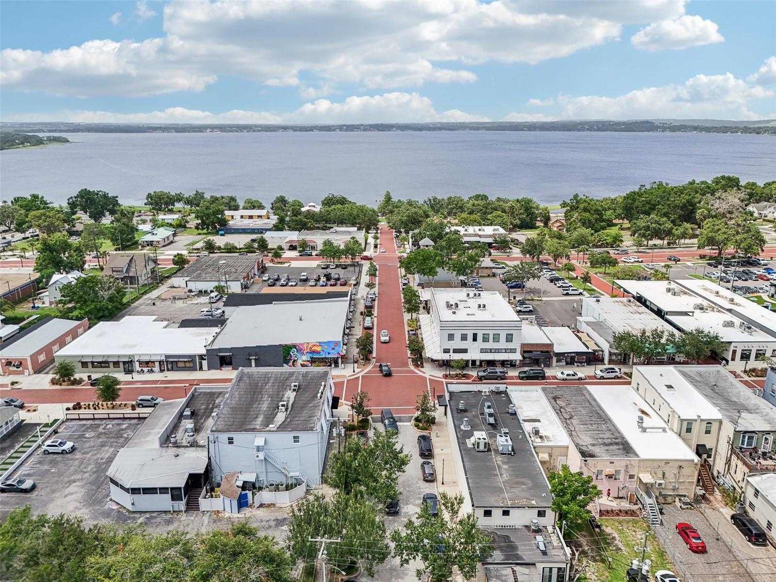 Image 17 of 17 For 801 Montrose Street C