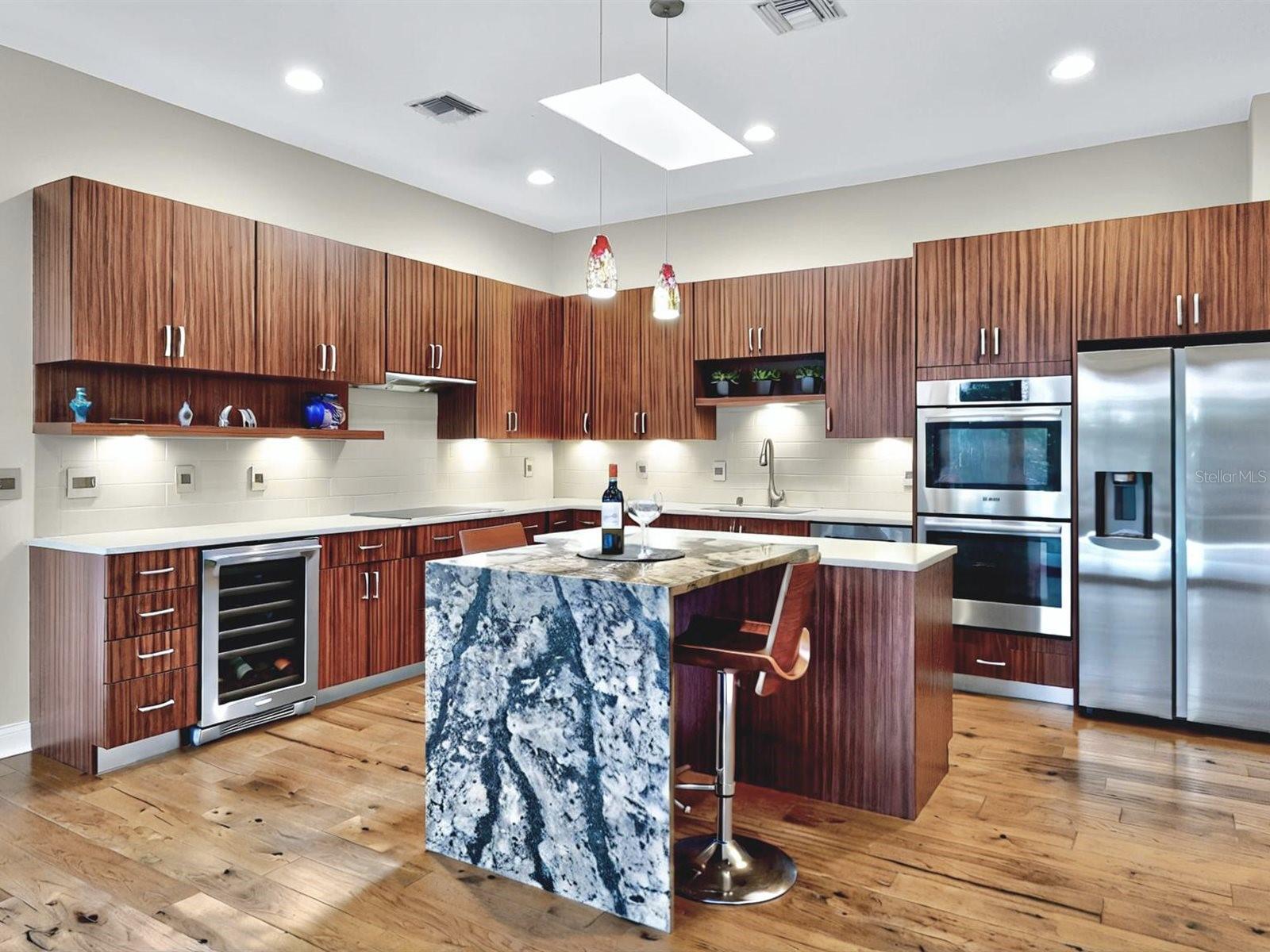 Image 14 of 56 For 9744 Covent Garden Drive