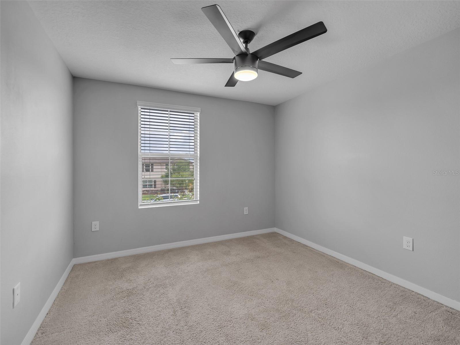 Image 20 of 29 For 1859 Red Canyon Drive