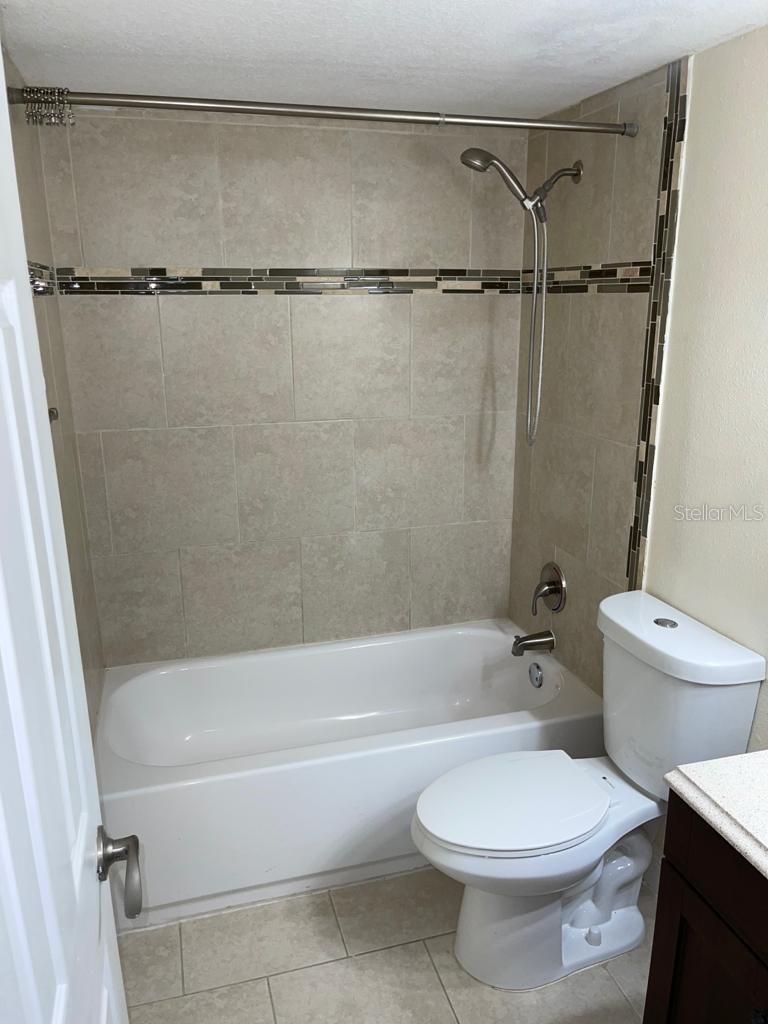 Image 17 of 22 For 5325 Curry Ford Road B101