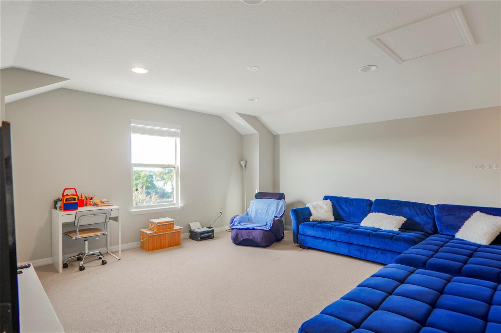 Image 34 of 77 For 7245 Half Moon Lake Drive