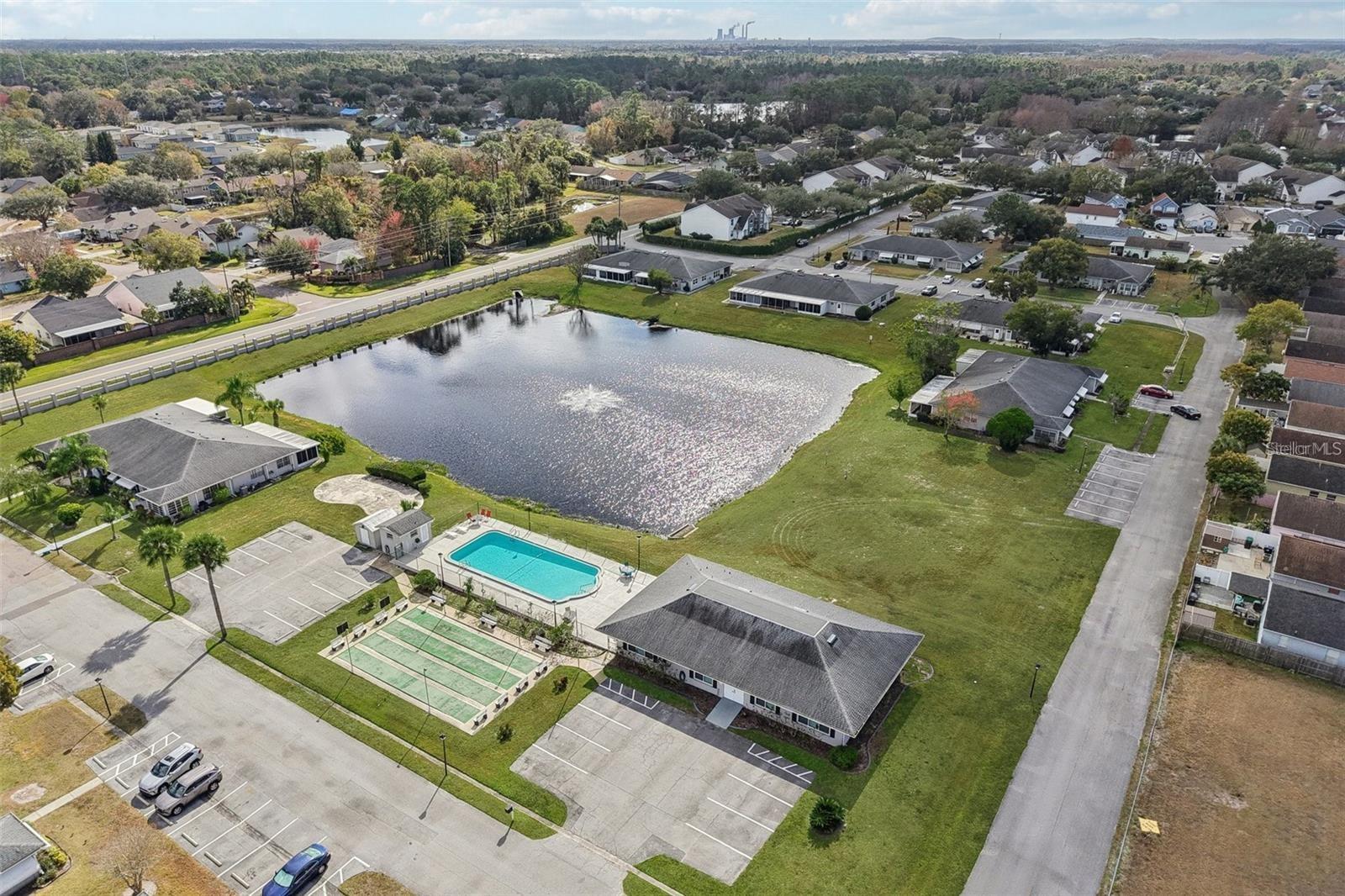 Image 28 of 32 For 11147 Acme Drive 207d