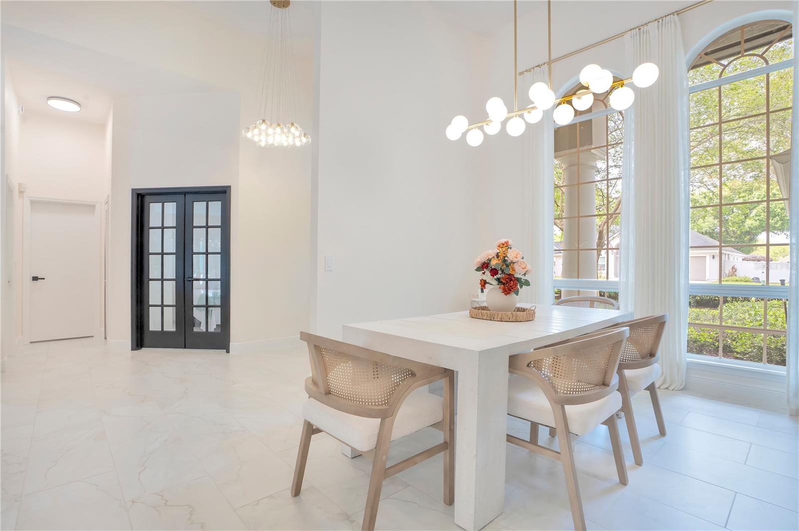 Image 14 of 74 For 320 Remington Drive