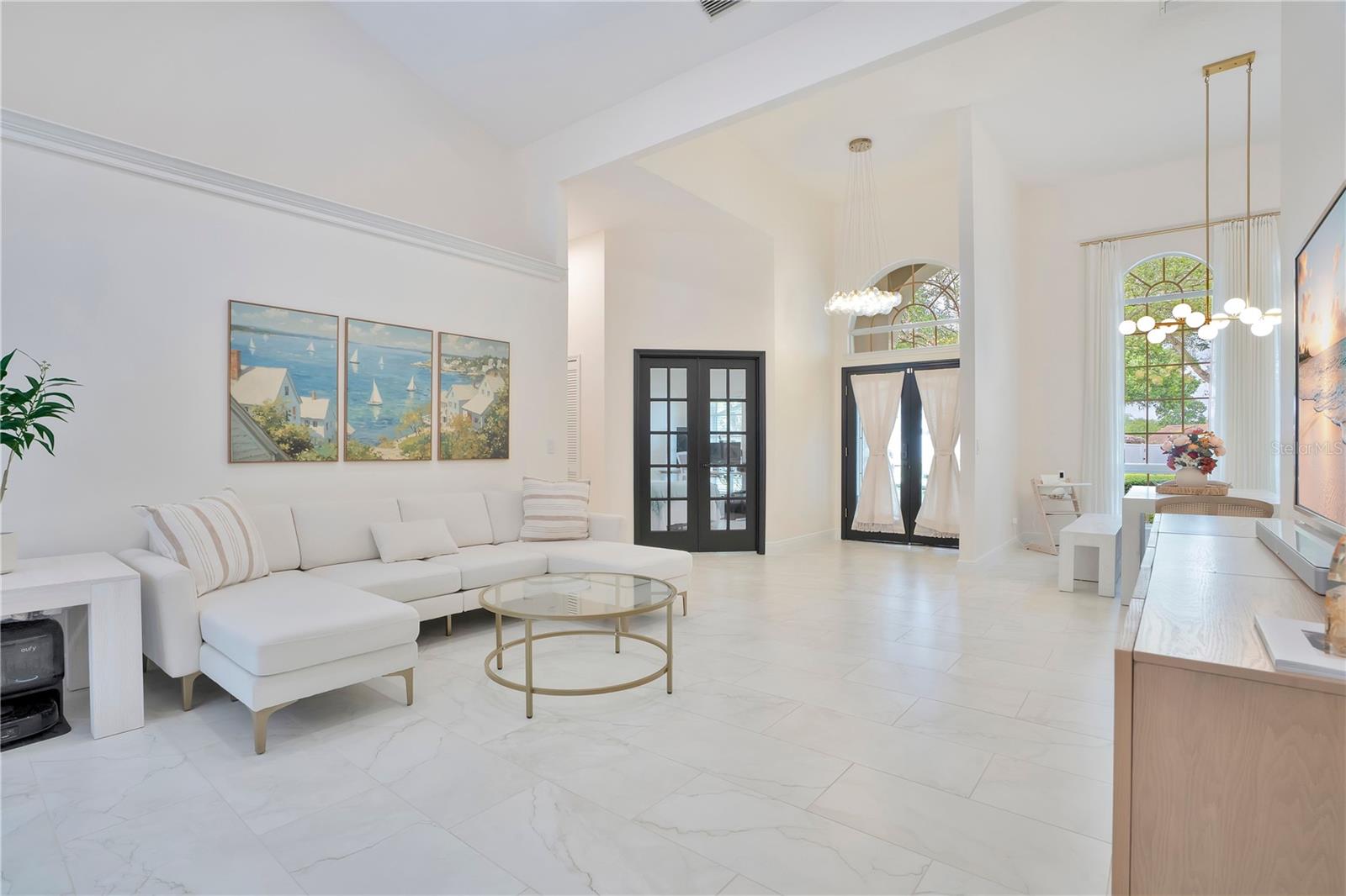 Image 16 of 74 For 320 Remington Drive