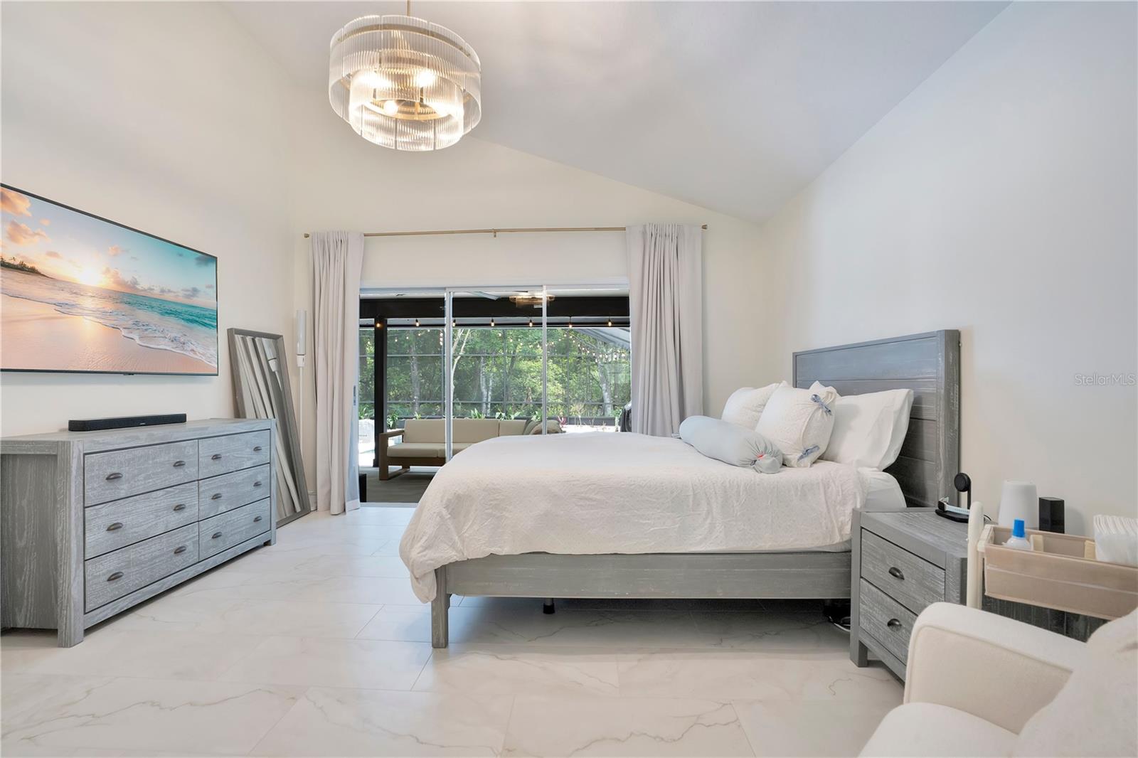 Image 34 of 74 For 320 Remington Drive