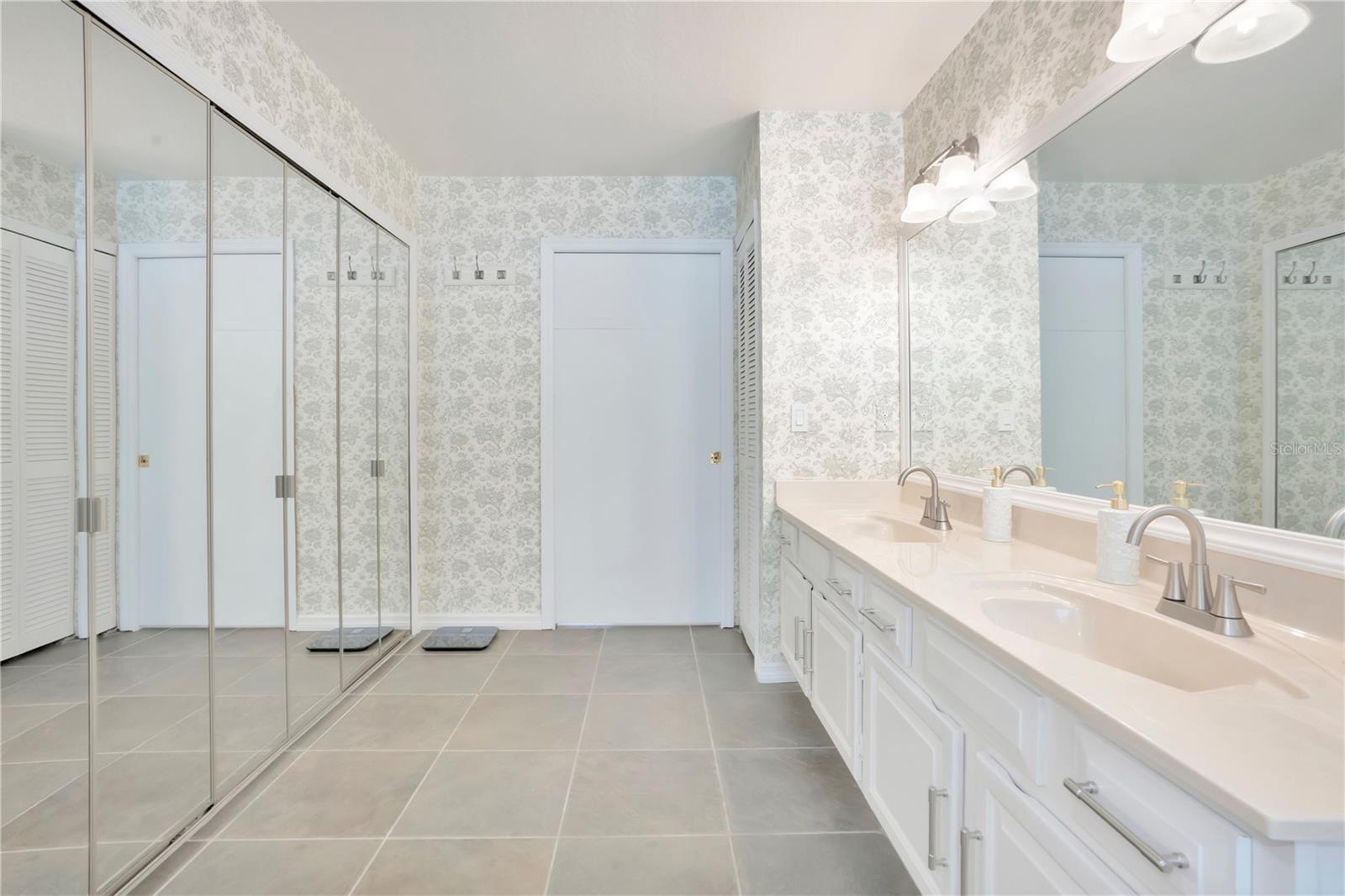 Image 38 of 74 For 320 Remington Drive