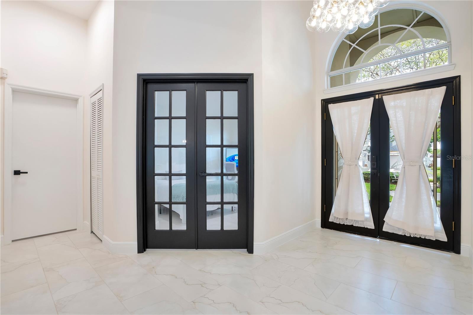 Image 39 of 74 For 320 Remington Drive