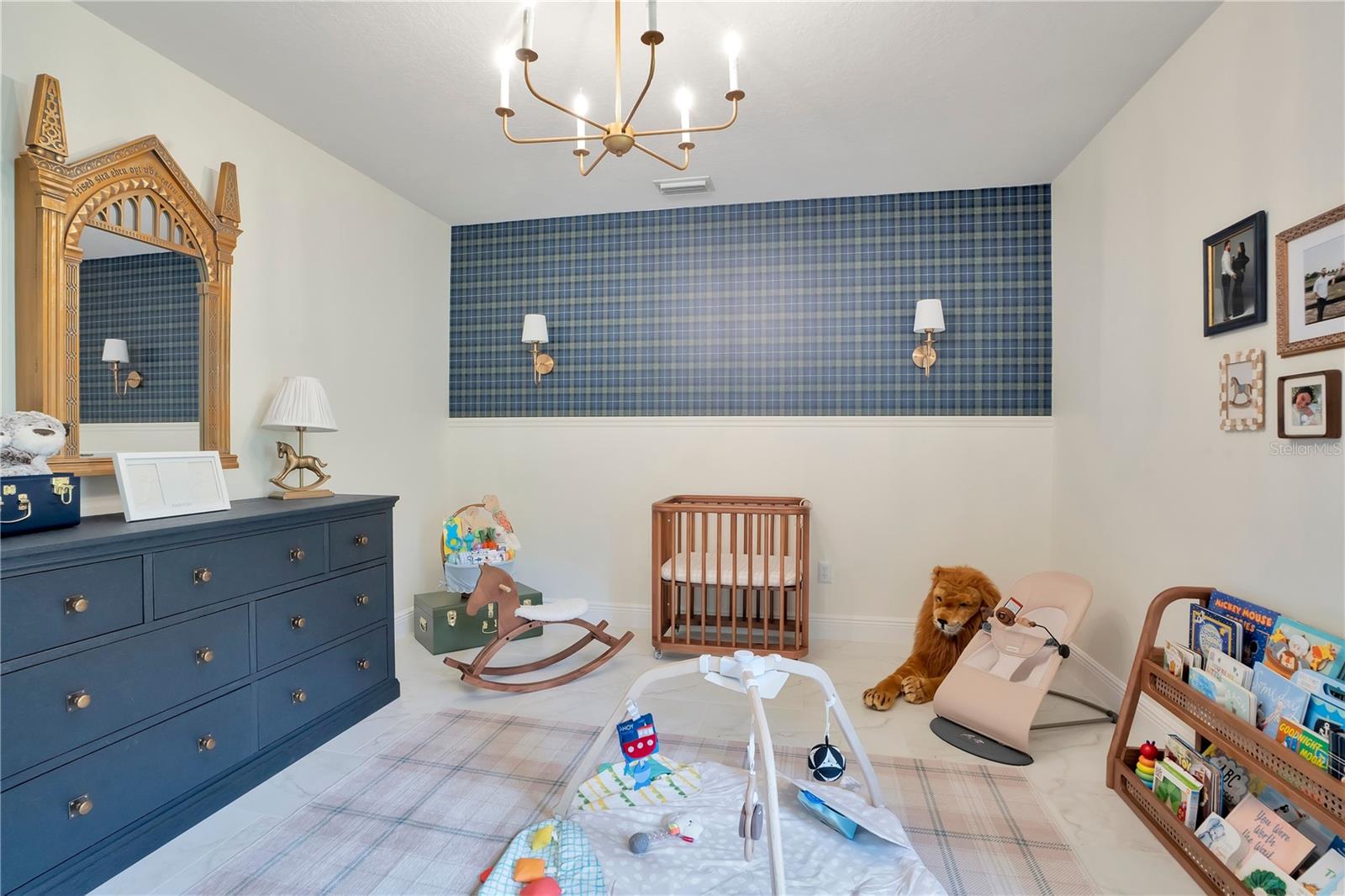 Image 44 of 74 For 320 Remington Drive