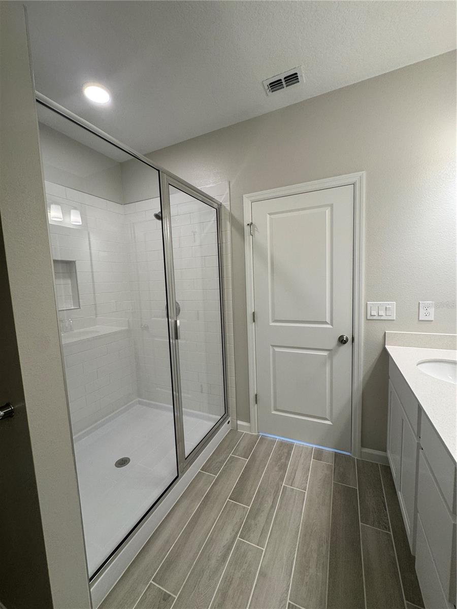 Image 11 of 24 For 12118 Plumpton Drive