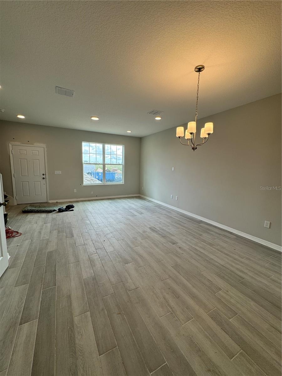 Image 4 of 24 For 12118 Plumpton Drive