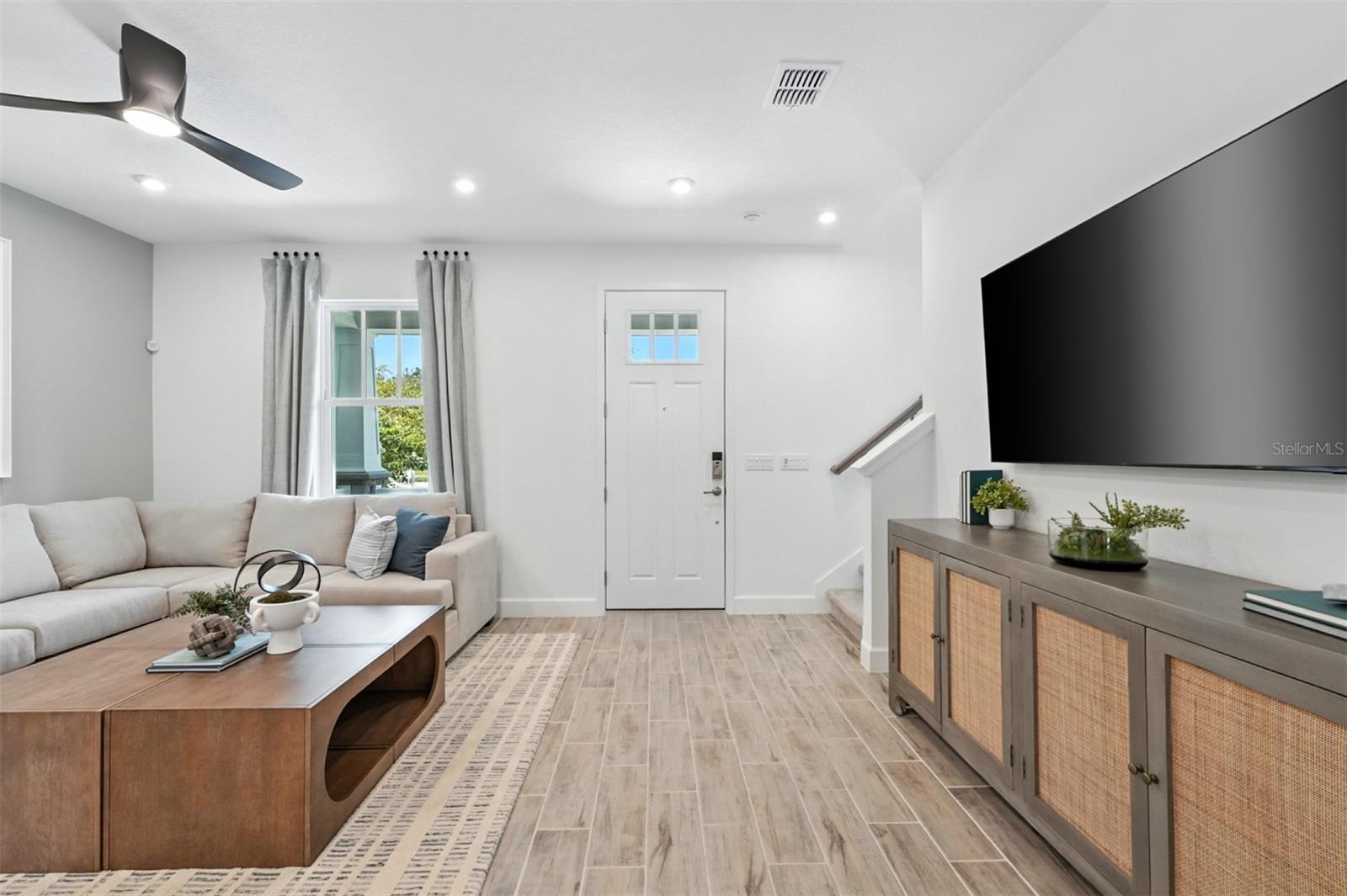 Image 10 of 31 For 1475 Seashore Circle