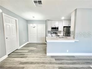 Image 6 of 27 For 3802 Bay Club Circle 101