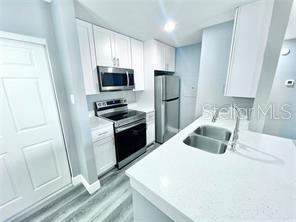 Image 7 of 27 For 3802 Bay Club Circle 101