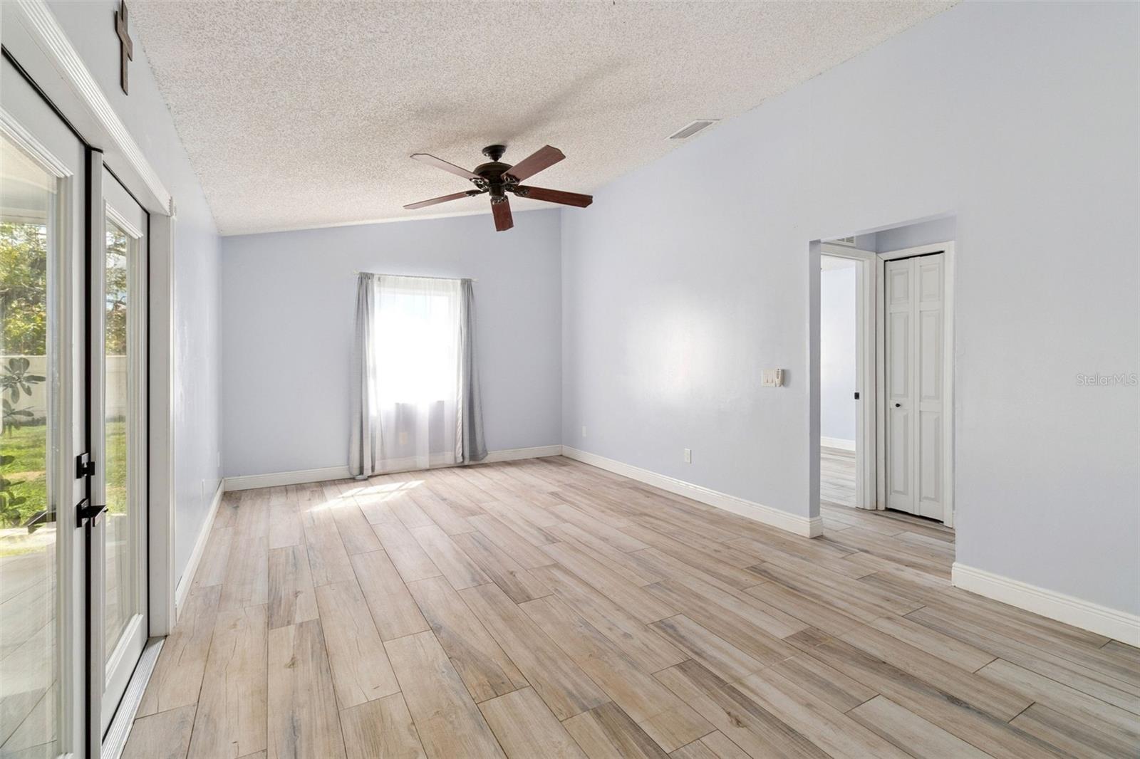 Image 17 of 30 For 3349 Frankford Street