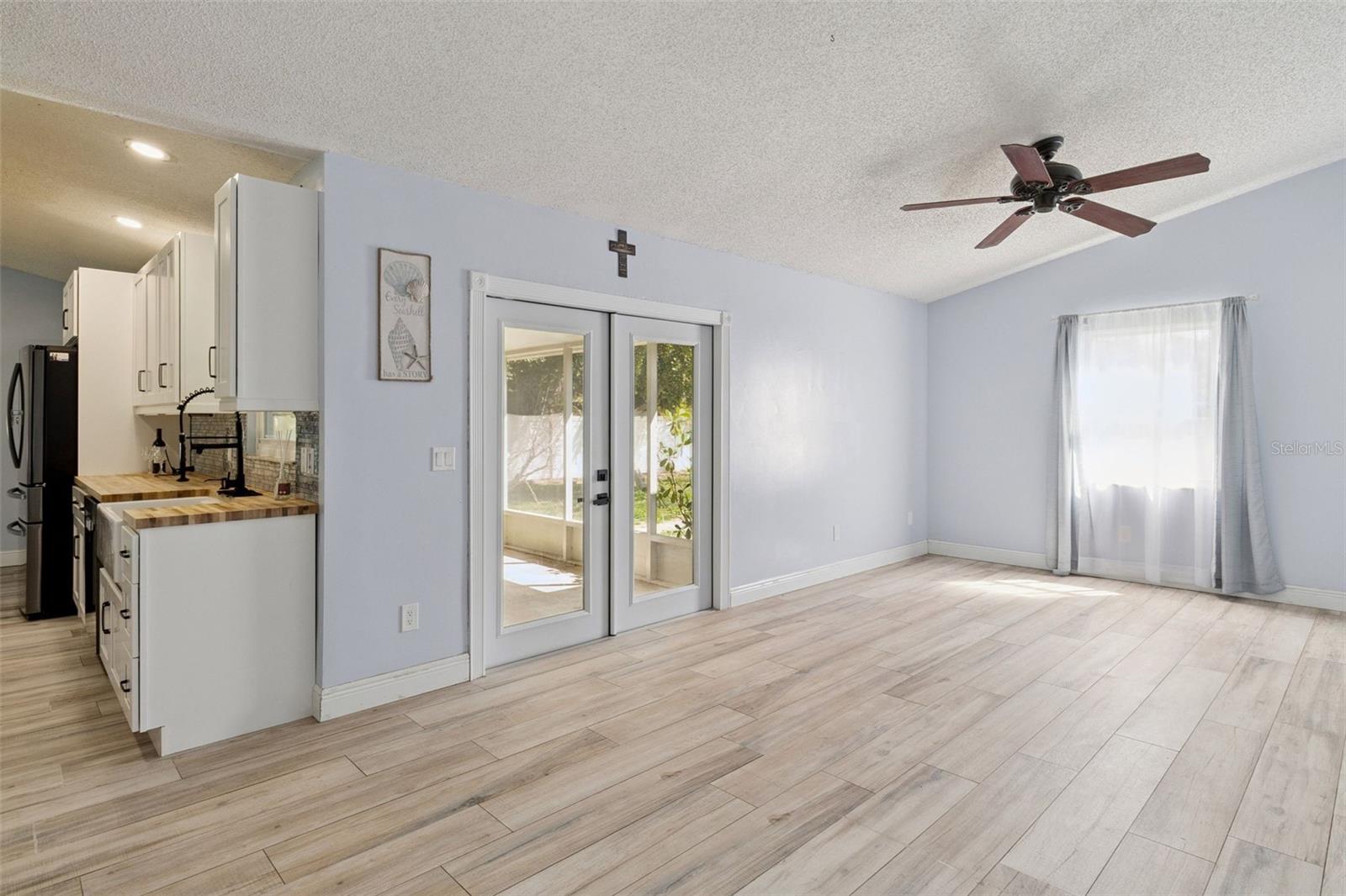 Image 18 of 30 For 3349 Frankford Street