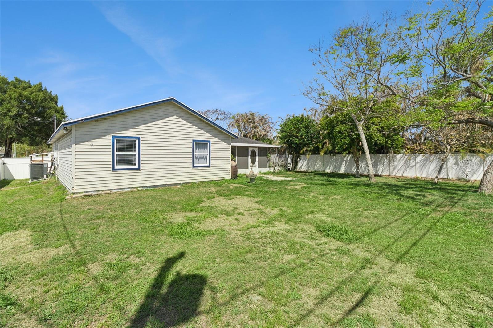 Image 27 of 30 For 3349 Frankford Street