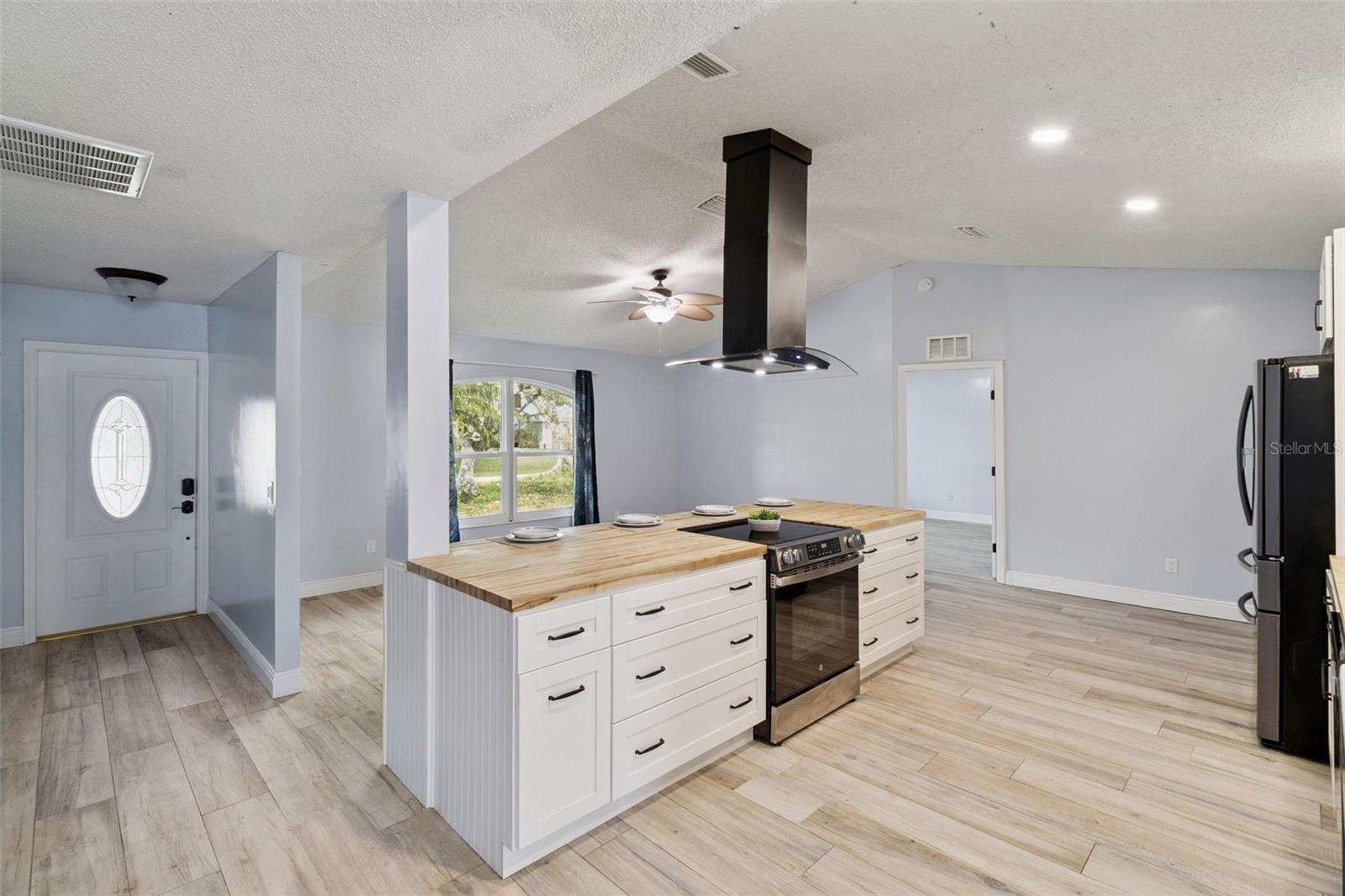 Image 5 of 30 For 3349 Frankford Street